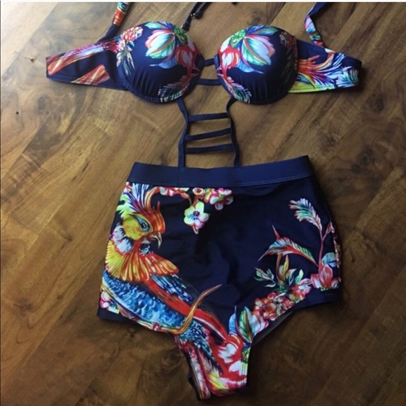 Strapless Tropical Cut out Monokini • - Picture 4 of 4